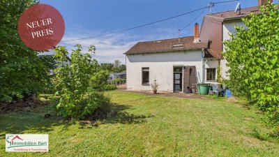 BECKINGEN: WOHNHAUS MIT SCHÖNEM GARTEN UND GARAGE IN ZENTRALER LAGE!