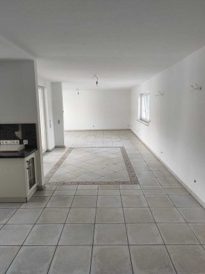 Exklusive 4-Zimmer Wohnung mit Balkon in Bad Neuenahr-Ahrweiler