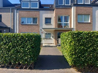 Großzügige helle 3-Zimmer-Wohnung mit Balkon in Bonn-Castell! Eigennutzung oder Kapitalanlage!
