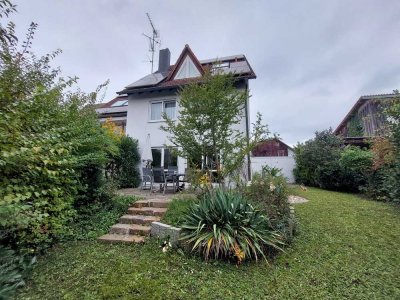 Charmantes Reihenendhaus mit Garten, Kaminofen und Galerie - Hier beginnt Ihr Familienglück !