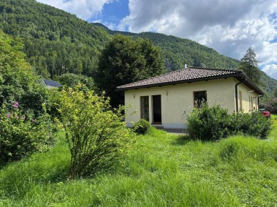 Bungalow in SONNIGER LAGE mit schönen Ausblicken !