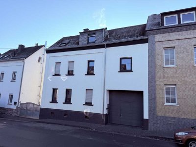 modern saniertes Einfamilienhaus mit Einliegerwohnung