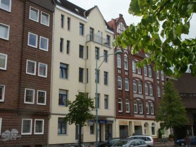 Renovierte 3-Zimmer-Altbauwohnung in der Holtenauer Straße