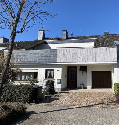 Erbpachtgrundstück – massiv gebautes Reihenmittelhaus mit Einliegerwohnung in OF-Bieber