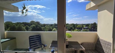 Seitlicher Meerblick ! Möbliertes DG mit Stellplatz und Keller in Ostseenähe