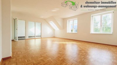 Barrierefreie 4-Raum-Dachgeschosswohnung mit 3 Bädern, Fußbodenheizung & Aufzug