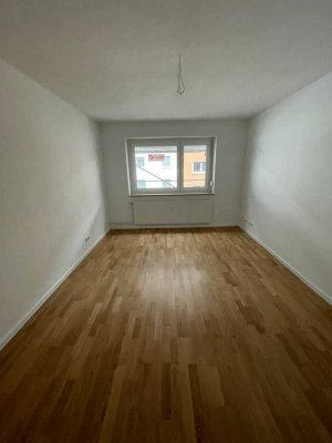 Moderne 3-Zimmer-Wohnung im 4. OG Nähe Hauptbahnhof. Kein Aufzug!