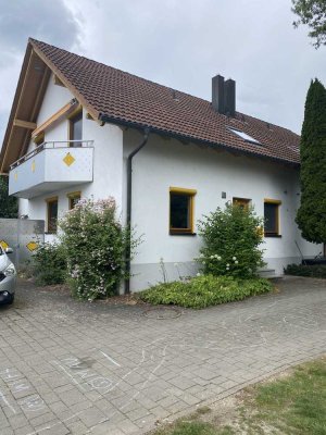 Schöne Doppelhaushälfte