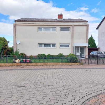 Zweifamilienhaus in ruhiger Wohnlage von Vinningen mit herrlicher Aussicht