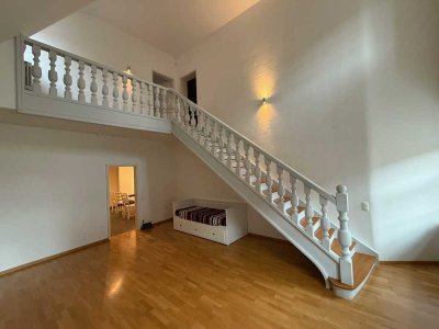 Exklusive 2-Zimmer-Maisonette-Wohnung in Zentraler Lage