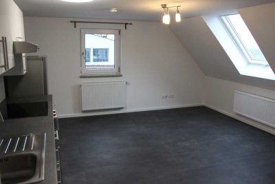 Ansprechende und sanierte 2-Zimmer-Dachgeschosswohnung in Crailsheim