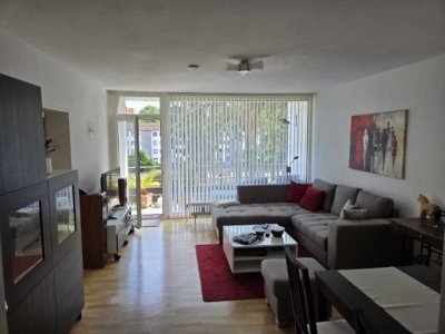 Helle, ruhige, atmosphärische 2 - Zimmer - Wohnung