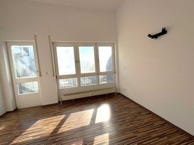 Tolle Lage in Neckarsulm - eine helle einzigartige 2,5 Zimmerwohnung wartet auf Sie....