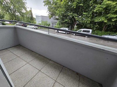 2- Zimmer Wohnung mit Balkon und Einbauküche