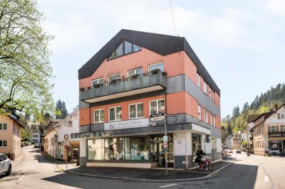 Mehrfamilienhaus mit großzügigem Gewerbeanteil in Baden-Baden