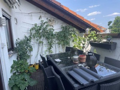 Sehr schöne Maisonettewohnung mit Dachterrasse und Kamin