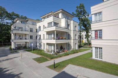 2-Zimmer-Dachgeschoss-Wohnung mit Einbauküche, Fußbodenheizung, Dachterrasse & PKW-Stellplatz
