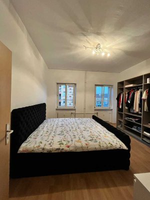 Gemütliche 3 Zimmer Wohnung ab 01.11.! Möbelübernahme möglich!