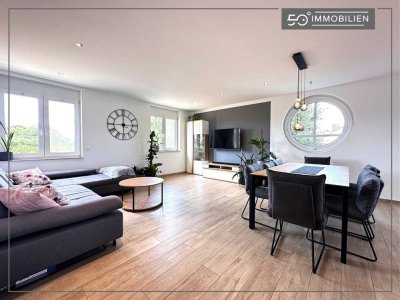 Exklusive 4-Zimmer-Wohnung mit neuwertiger Ausstattung und attraktivem Schnitt - Feldrandlage