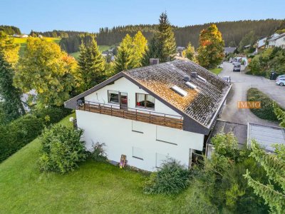 IMMORath.de - Lichtdurchflutetes Dachgeschoss mit Panoramablick - Ihr Rückzugsort im Schwarzwald