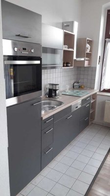2 Zimmerwohnung mit Einbauküche, Tageslichtbad und Balkon