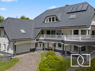 Luxuriöse Architektenvilla! 1.417 m² Grundstück mit modernster Technik und ELW in ruhiger Traumlage