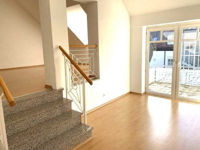 Pullach - Frisch Renoviert -2-Zimmerwhg., Küche, Bad/WC, Flur, Balkon, Kellerabt. u. TG-Stellplatz