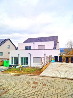 In bester Höhenlage von Sinzig Neubau-Haus zu vermieten.