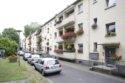 Aufgepasst: 3-Zimmerwohnung mit Balkon im 2. OG!
