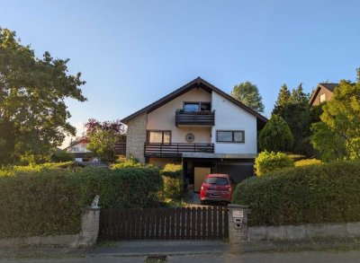 Landhaus mit ELW in Top-Aussichtslage!