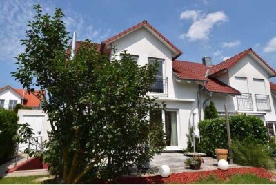 Doppelhaushälfte mit Sauna, Garten und Garage in Gechingen mit 125 m² Wohnfläche