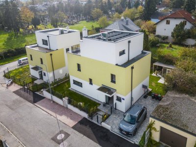 VON ALLEM DAS BESTE: VON STADT UND VON LAND – Exklusives Einfamilienhaus mit Keller, großzügiger Gartenanlage und tollen Terrassen