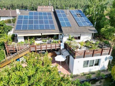 Großzügiges Wohnhaus mit drei Einheiten, großem Garten & Photovoltaikanlage in Altleiningen.