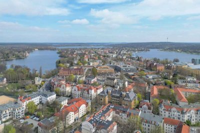 Historische Altbauwohnung im Herzen Potsdams: 5 Zimmer, 3 Balkone mit viel Licht, Luft und Ausblick