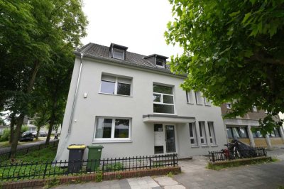 Wohnen in der Dormagener Innenstadt: Großzügige 3 Zimmer-Wohnung mit Balkon