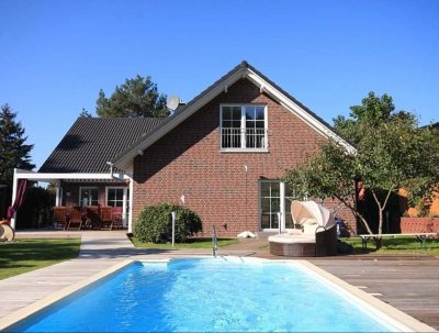 Exklusive Villa mit Pool, hochwertiger Ausstattung, Wald & Seenähe – direkt vom Eigentümer.