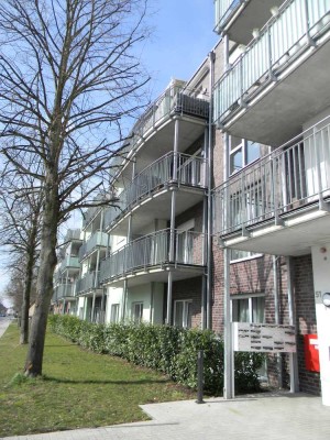 Stilvolle, neuwertige 3-Raum-Wohnung mit gehobener Innenausstattung mit Balkon in Grevenbroich