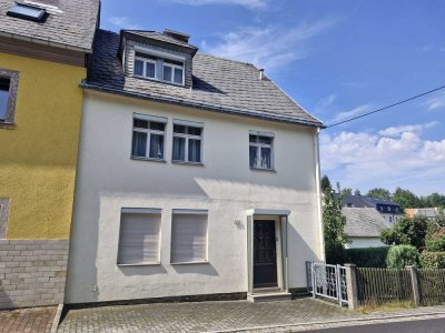 Familienfreundliches Wohnhaus mit Potenzial in Mildenau!