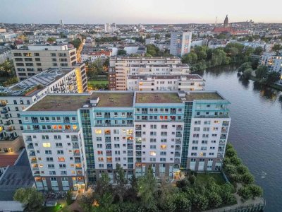 PenthouseWohnung direkt an der Spree