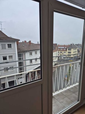 Helle 2-Zimmer Wohnung mit Balkon in Pirmasens-Stadtmitte