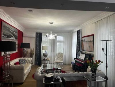 Stilvolle, gepflegte 5-Raum (klimatisierte) Wohnung mit gehobener Innenausstattung / Balkon in Essen