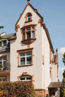Modernisierte 2-Zimmer Wohnung im 2. OG in Jugendstilvilla