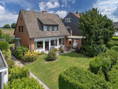 Freistehendes Einfamilienhaus in begehrter Feldrandlage von Willich-Schiefbahn.