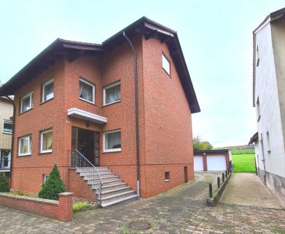 Zwei Generationen unter einem Dach: Attraktives Ein- bis Zweifamilienhaus