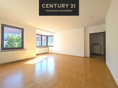 Leerstehend & käuferprovisionsfrei + 3-Zimmer Wohnung in der City