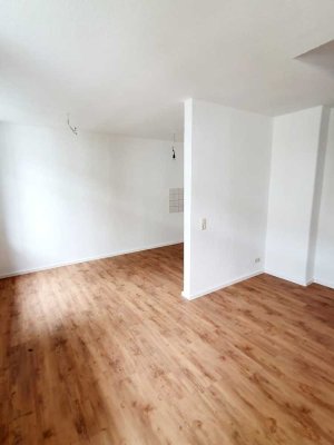 Charmante Maisonettewohnung mit zwei Balkonen und offenem Wohnkonzept in Magdeburg