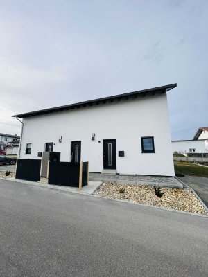 KHALIL WAKED IMMOBILIEN! Moderne Doppelhaushalte sucht neue Eigentümer.