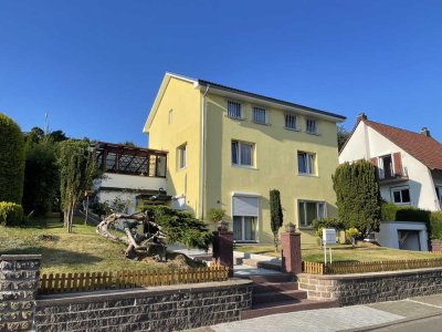 Neuwertiges Einfamilienhaus in sehr guter Lage