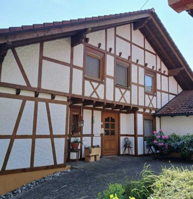 Charmantes Einfamilienhaus mit idyllischem Garten - Ideal für Familien