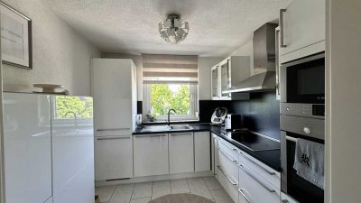 *Schönaich* Komplett renovierte 3 Zimmer Wohnung + Garage + Balkon